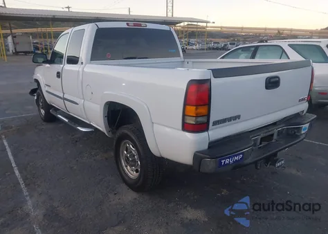 2004 GMC Sierra 2500Hd Sle z USA, uszkodzony, nr VIN 1GTHC29U84E145016
